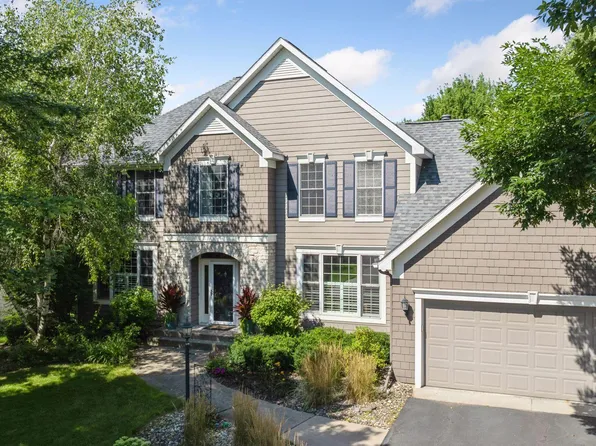 2488 Shadow Creek Trl, Woodbury, MN 55125