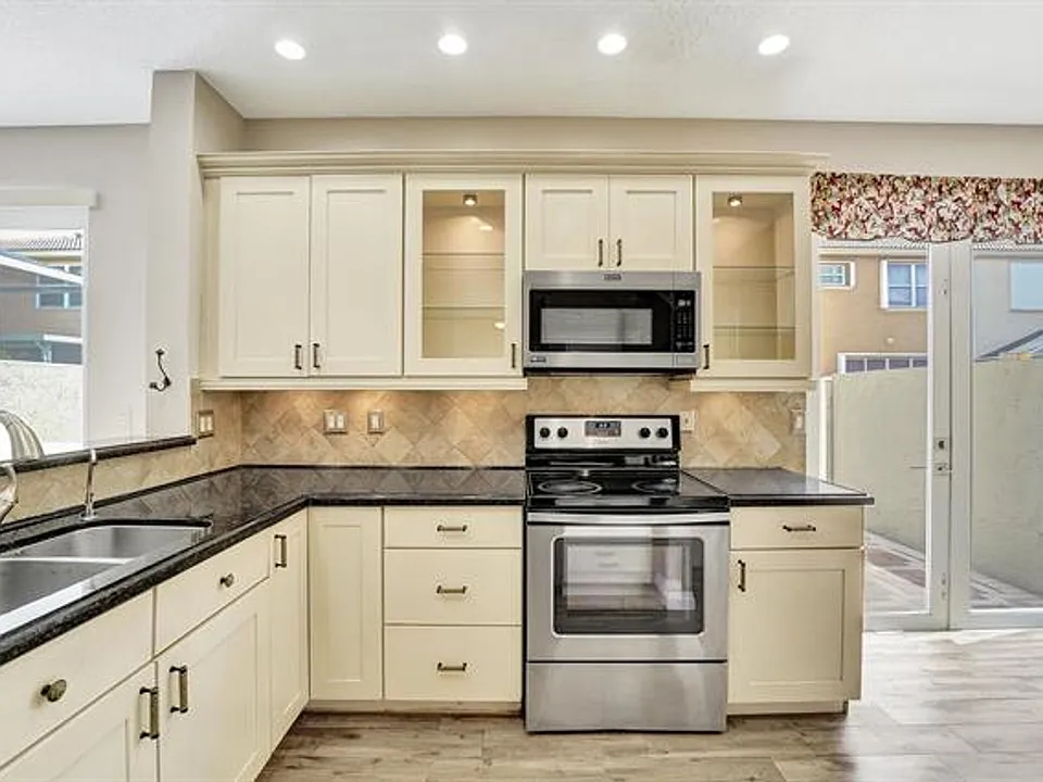 1365 NW 154th Ln #Townhouse 1365