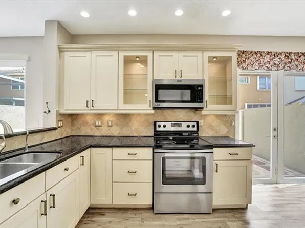 1365 NW 154th Ln #Townhouse 1365, Pembroke Pines, FL 33028