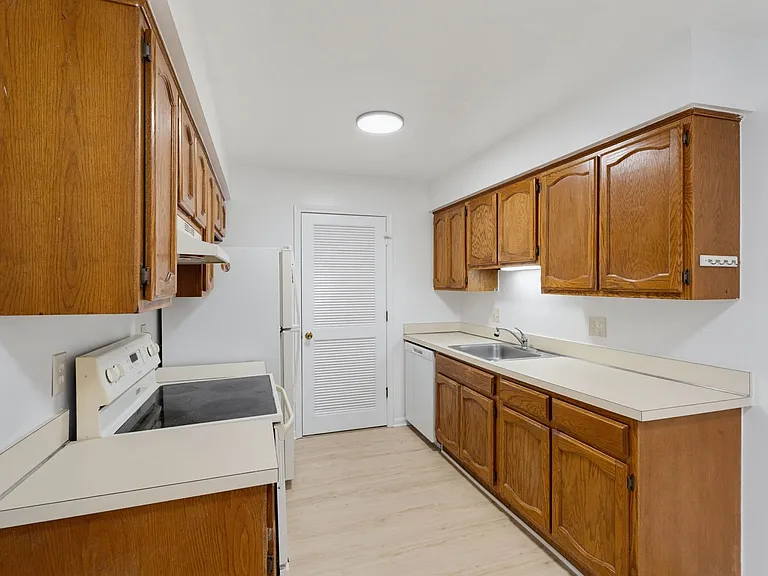 18600 Fraser Group — Photo 5