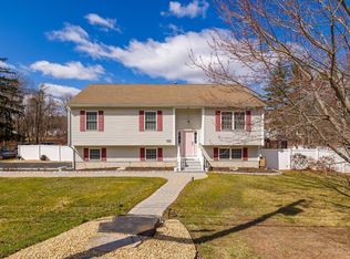 392 Worcester St, West Boylston, MA 01583