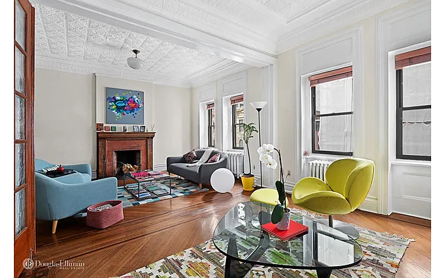 Rented by Douglas Elliman | media 14