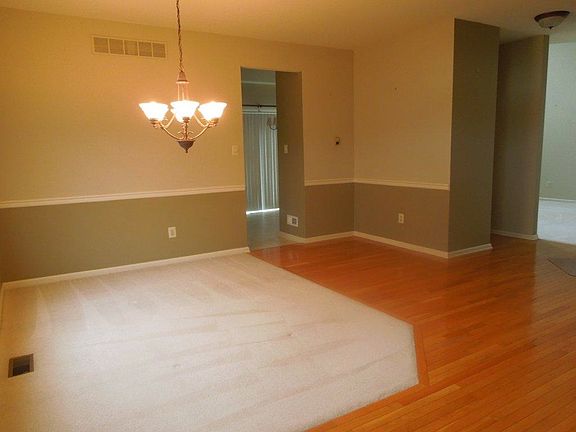 5th image of 101 Castle Dr