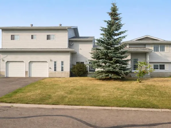 702 S 10th Ave, Wainwright, AB T9W 1B8