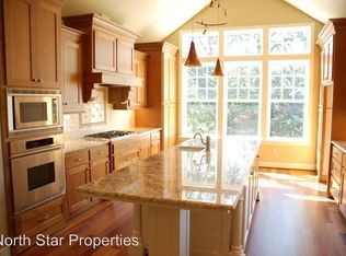 18842 Bryant Rd, Lake Oswego, OR 97034