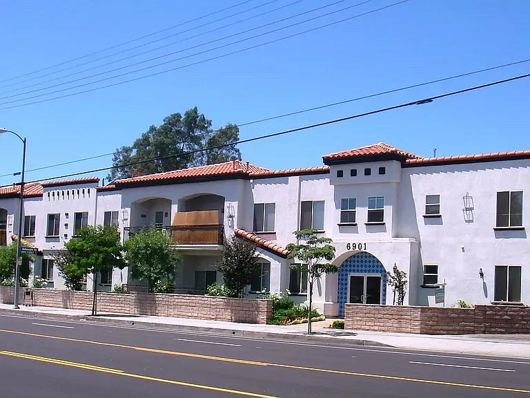 6901 Laurel Canyon Blvd #212 — Photo 22