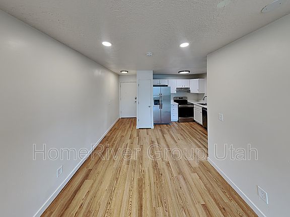 4th image of 350 E 700 S APT K309