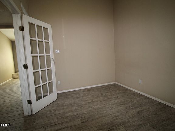 5th image of 351 Duanesburg St