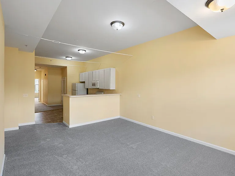 2300 N Calvert St — Photo 12