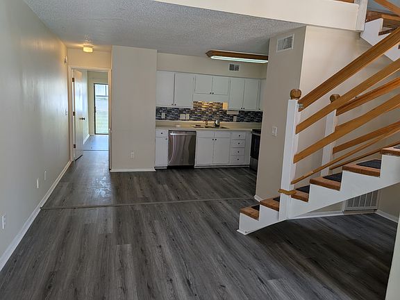 4th image of 420 Cambridge Cir APT G7