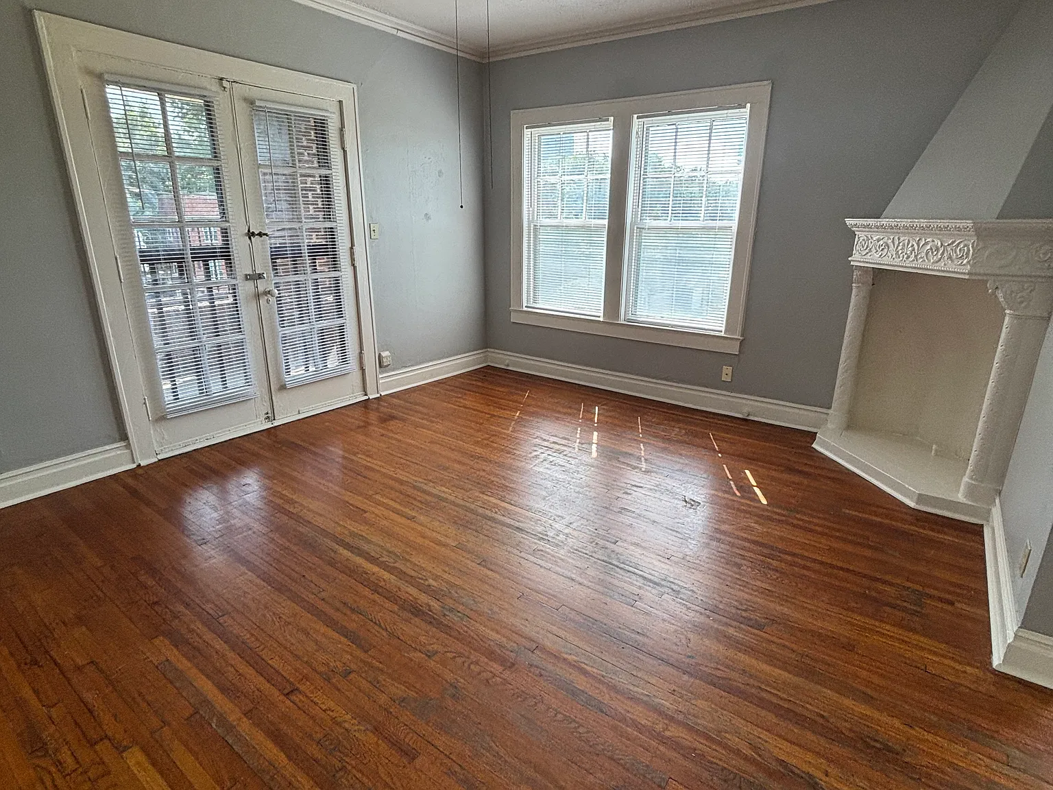 1 bed, 1000 sqft, $945 — Photo 2