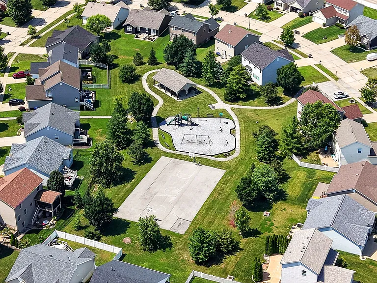 330 Wabash Woods Way — Photo 30