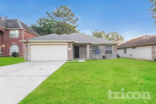 25402 Holyoke Ln Photo 1