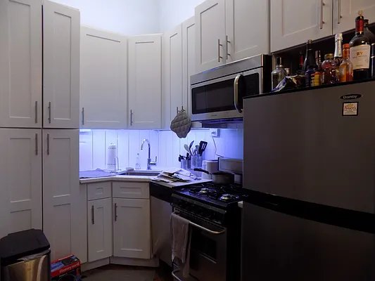 Rented by Blue Egg Realty Corp | media 19