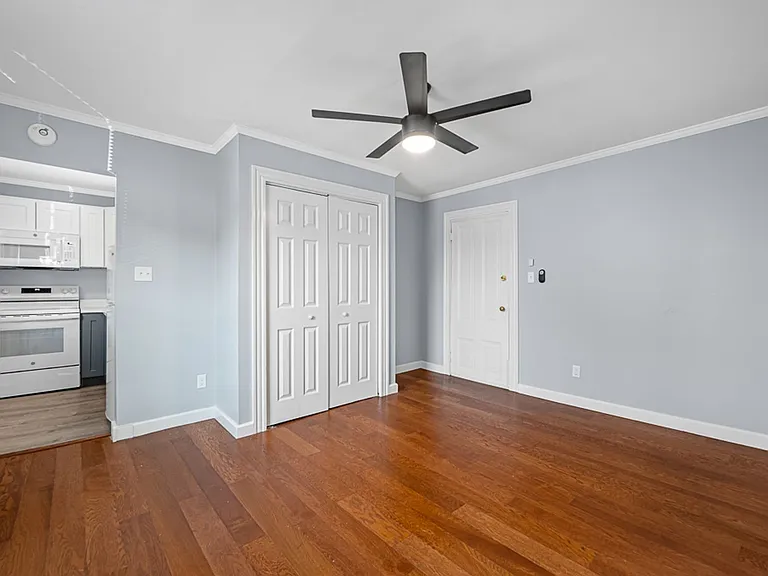 61 Cedar St — Photo 24