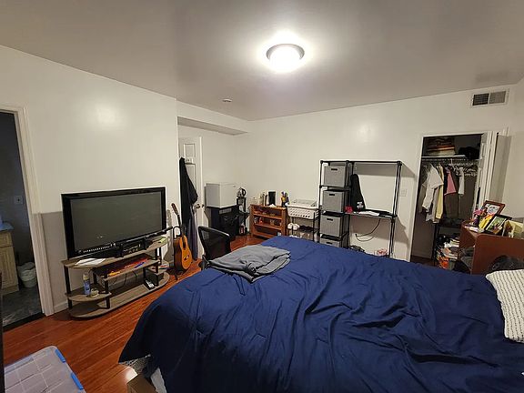 4th image of 72 Standish Ave Room 2A