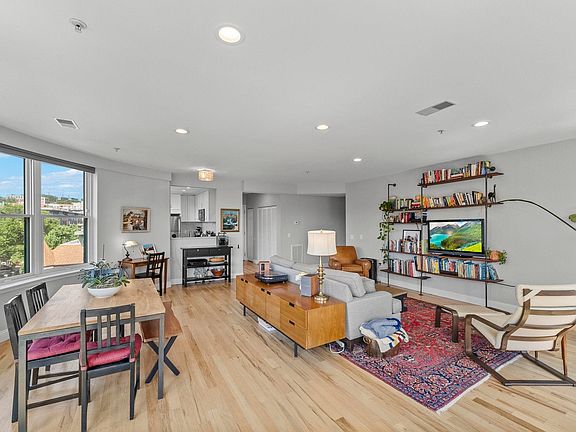 3rd image of 400 9th St APT W5e