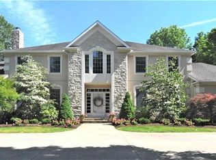 5180 W Bath Rd, Akron, OH 44333