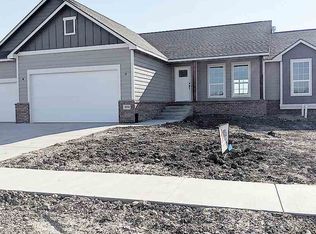 9898 Jasmine Dr, Manhattan, KS 66502