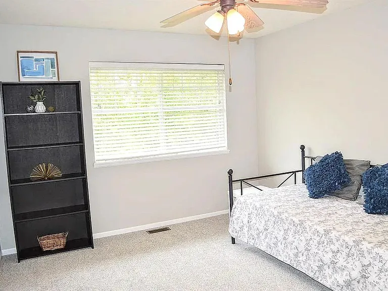 8900 Sicily Ln — Photo 24