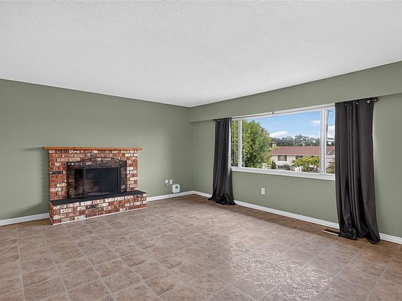 5th image of 156 Moss Ave