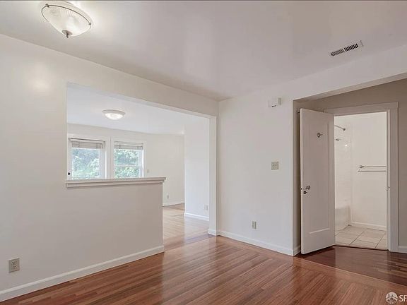 4th image of 2707 Jackson St APT 1