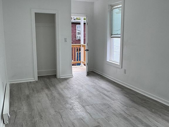 5th image of 1209 Chestnut St #B