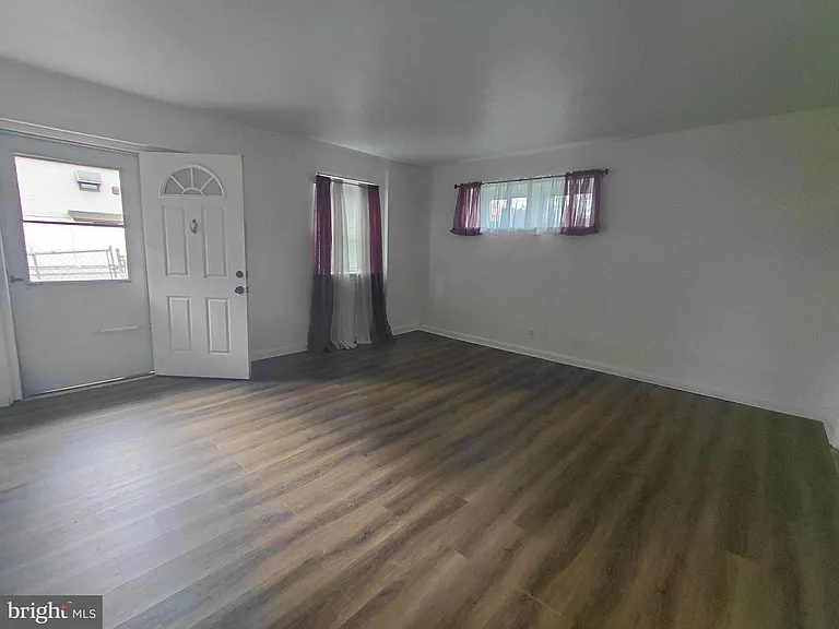 800 Princeton Ave #1 — Photo 7