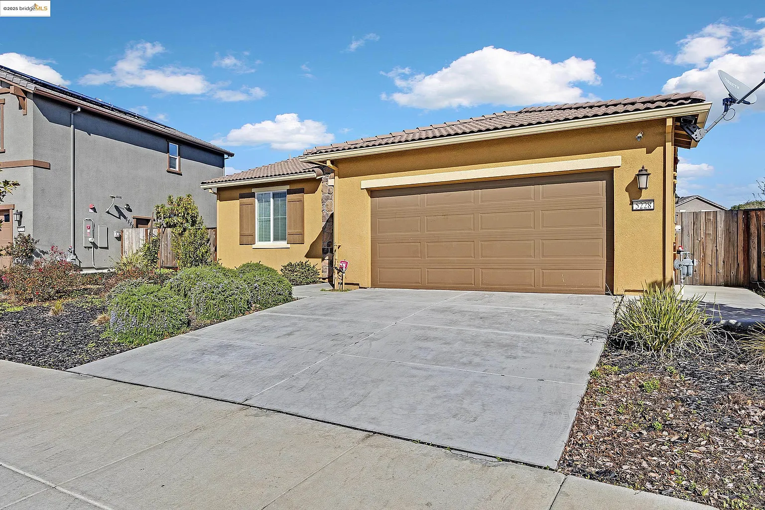 5228 Trimonti Cir photo 1