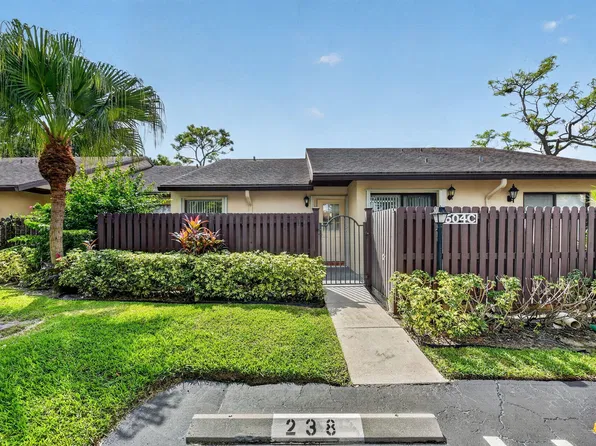 604 Sea Pine Way, Greenacres, FL