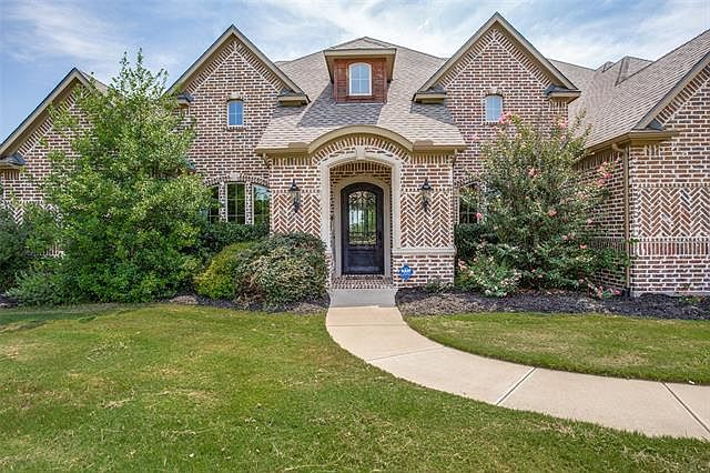 1st image of 3004 Twin Lakes Dr