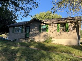 700 Volunteer Dr, White House, TN 37188