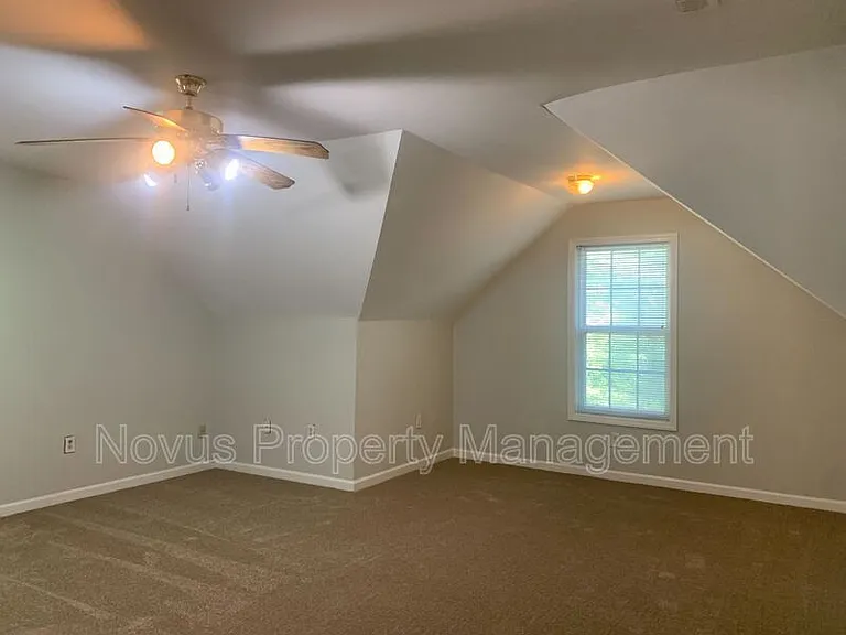 7439 Mason Falls Dr — Photo 28