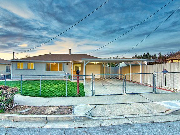 2nd image of 670 Laurette Pl