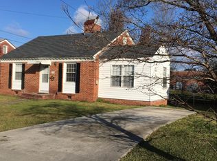 205 Canterbury Rd, Jacksonville, NC 28540