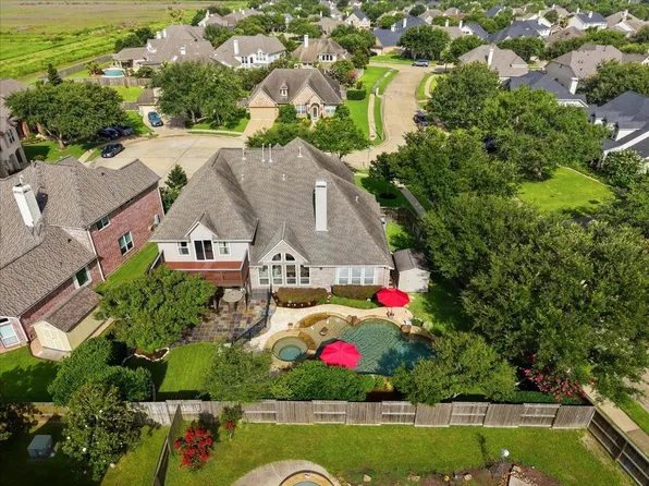 5602 Kingsfield Ct, League City, TX 77573