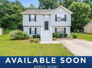 3415 Lineview Dr, Ellenwood, GA 30294