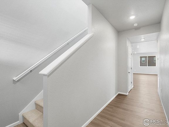 4th image of 612 98th Ave