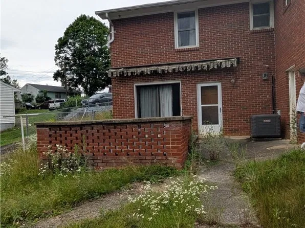 112 Joan Cres, Staunton, VA 24401
