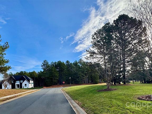 3rd image of 9209 Arlington Hills Dr