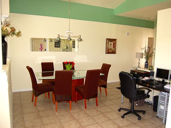 3rd image of 1095 Bluegrass Dr