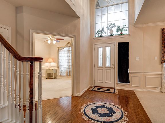 3rd image of 2802 Country Glen Ln