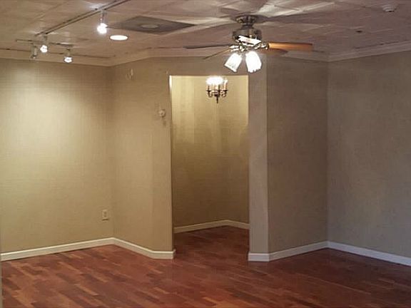 4th image of 219 Sunview Ave
