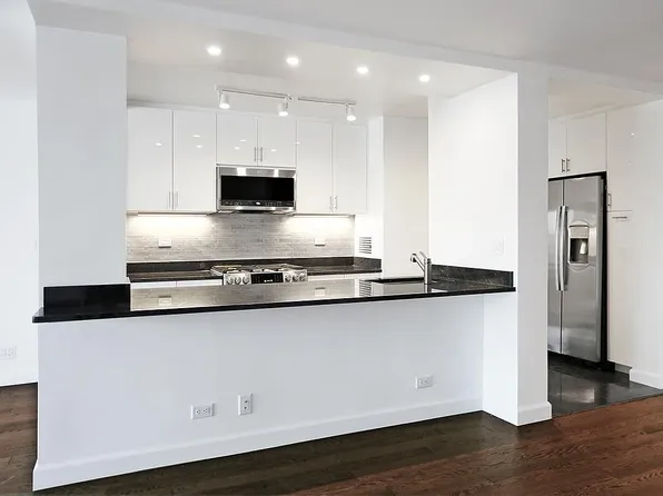 500 E 77th St, New York, NY