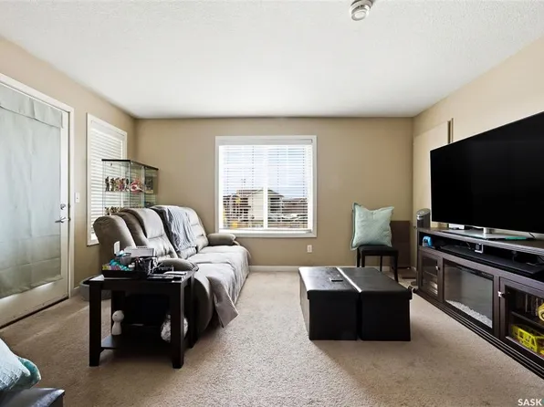 UNIT 34-5023 James Hill ROAD, Regina, SK S4W 0B9