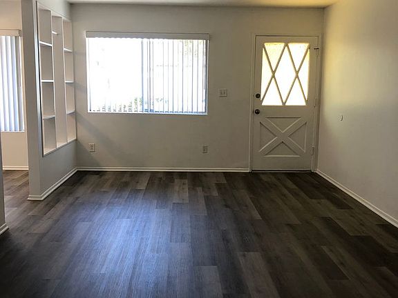 4th image of 402 19th St APT B