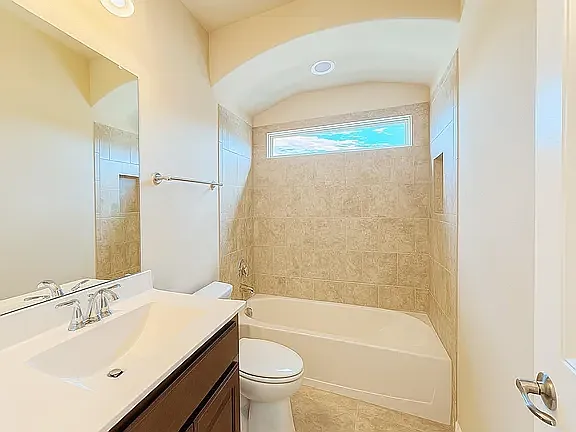 15841 Oak Pointe Dr — Photo 24