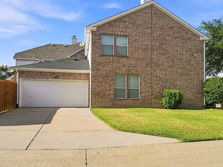 7449 Danbridge Ln — Photo 16
