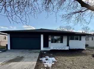 4934 Dickson Dr, Sterling Heights, MI 48310