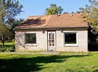 1524 Marion St, Schaumburg, IL 60193